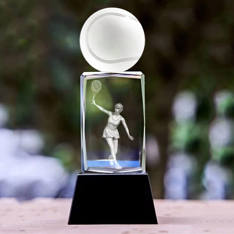 Troféu de Cristal Personalizad - Badminton Europe avaliação e preço