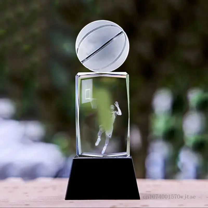 Troféu de Cristal Personalizad - Badminton Europe avaliação e preço
